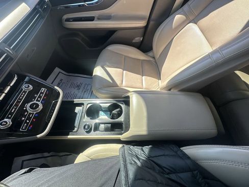 Used 2021 Lincoln Corsair Reserve w/ Equipment Group 201A image 27