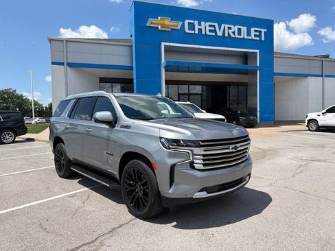 Used 2024 Chevrolet Tahoe High Country AWD/4WD image 1