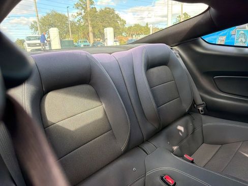 Used 2015 Ford Mustang Coupe image 17