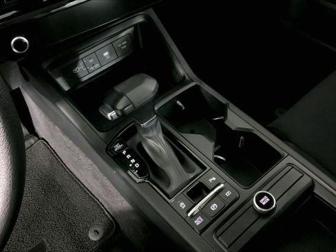 Certified 2025 Kia K5 LXS FWD image 17