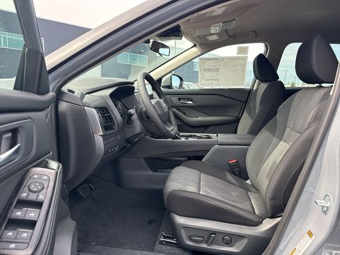 New 2026 Nissan Rogue SV AWD/4WD image 11