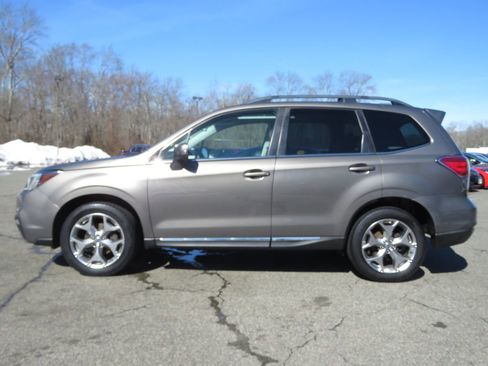 Used 2018 Subaru Forester 2.5i Touring image 8