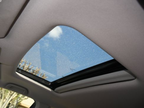 Used 2022 Honda Pilot Special Edition image 8