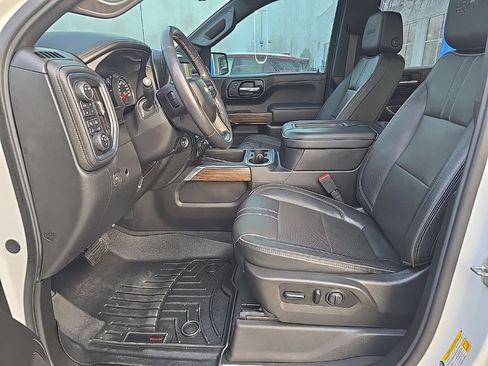 Used 2020 Chevrolet Silverado 1500 High Country image 23