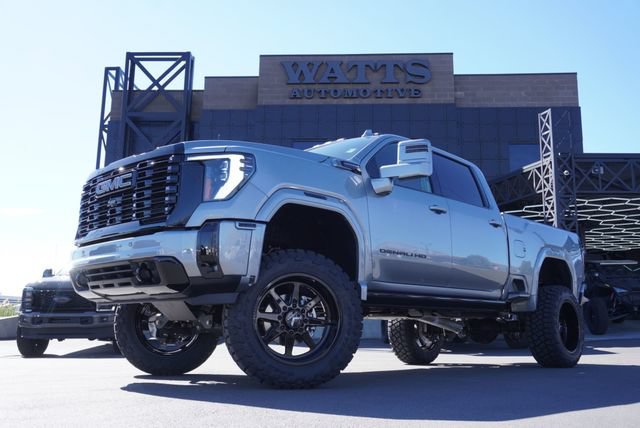Used 2026 GMC Sierra 3500 Denali Ultimate w/ LPO, Black Badging Package AWD/4WD image 5