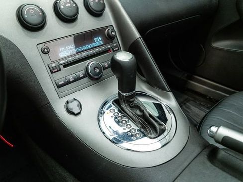 Used 2007 Pontiac Solstice Roadster w/ Premium Package image 24