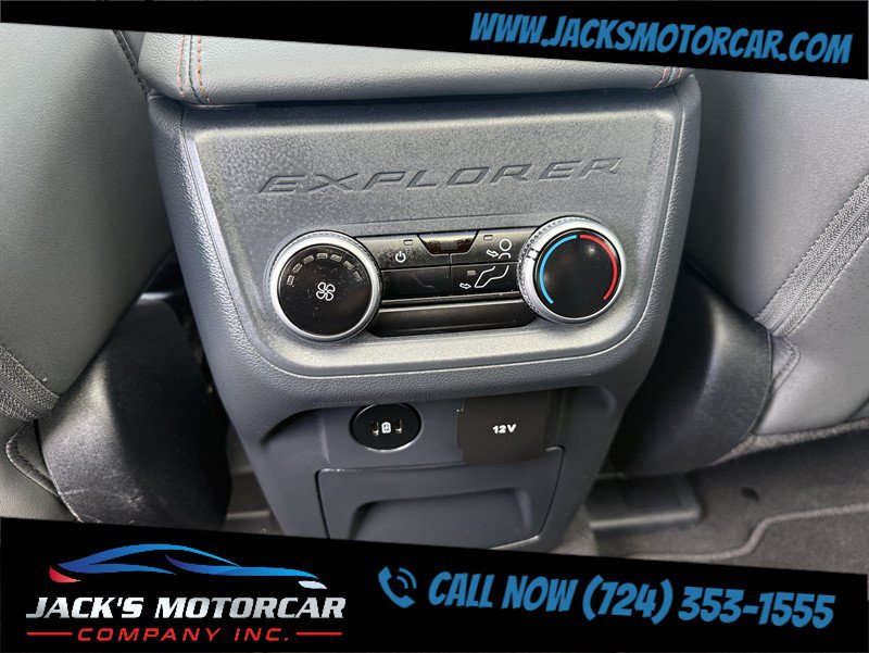 Used 2025 Ford Explorer Active w/ Active Comfort Package AWD/4WD image 30