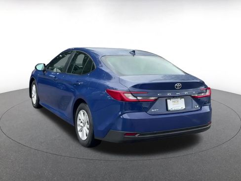 Used 2025 Toyota Camry LE image 10