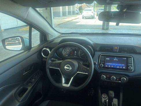 Used 2025 Nissan Versa SV image 33