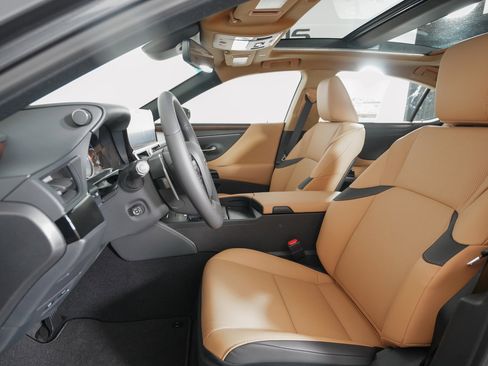 New 2025 Lexus ES 350 w/ Premium Package image 8