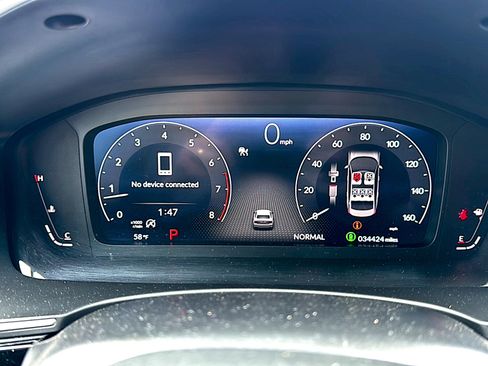 Used 2024 Honda Civic Touring image 10