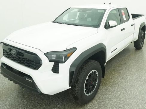 New 2026 Toyota Tacoma TRD Off-Road image 3