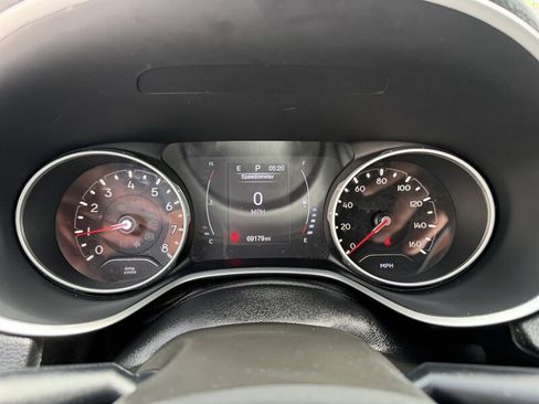 Used 2019 Jeep Compass Latitude w/ Cold Weather Group AWD/4WD image 28