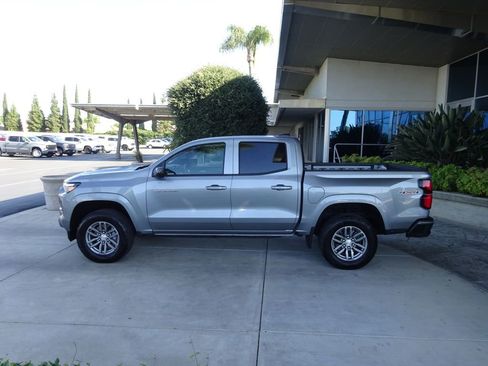 Used 2025 Chevrolet Colorado LT w/ LT Convenience Package AWD/4WD image 4