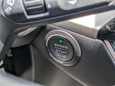 Used 2021 Ford Escape SE FWD image 29