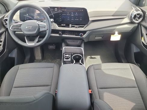 New 2026 Chevrolet Equinox LT image 12