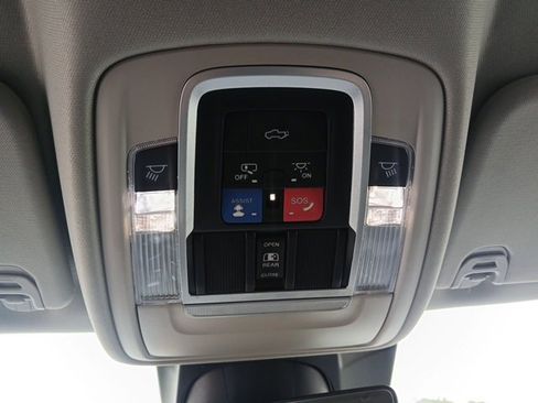 Used 2022 RAM 1500 Laramie image 36