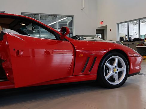 Used 1998 Ferrari 550 Maranello image 44
