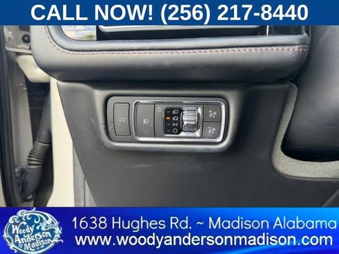 Used 2023 Lincoln Aviator Reserve w/ Equipment Group 201A RWD image 18