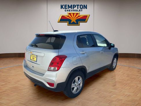 Used 2022 Chevrolet Trax LS w/ Tint and Cruise Package image 6