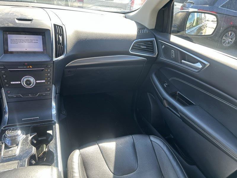 Used 2019 Ford Edge Titanium w/ Cargo Accessory Package FWD image 13