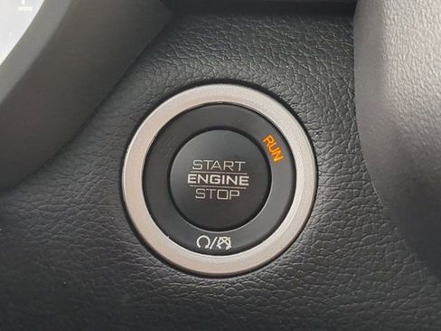 Used 2025 RAM 2500 Laramie image 28