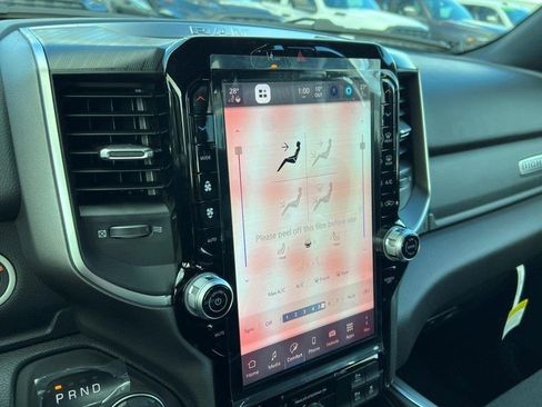 New 2026 RAM 1500 4x4 Crew Cab image 33