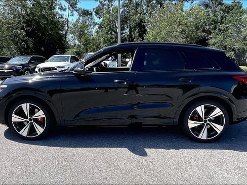 New 2026 Audi SQ5 Premium Plus AWD/4WD image 8
