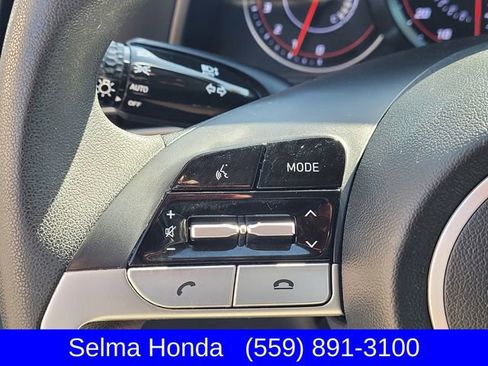 Used 2021 Hyundai Elantra SEL image 13