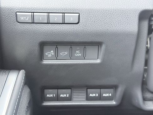 Used 2025 Lexus GX 550 image 80