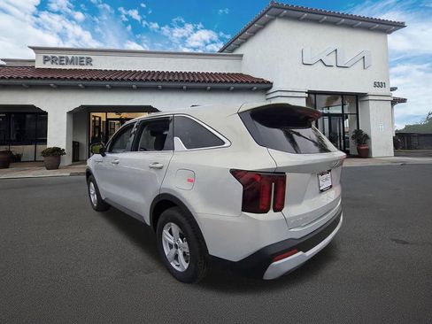 New 2026 Kia Sorento LX image 6