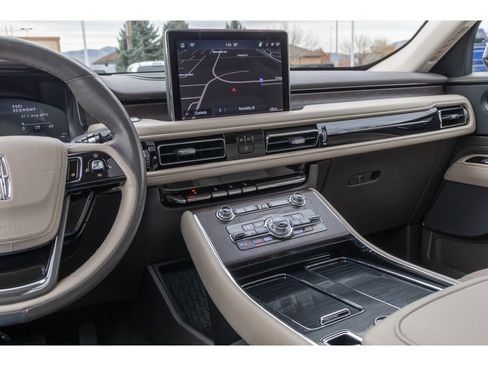 Used 2023 Lincoln Aviator Reserve w/ Equipment Group 201A image 24