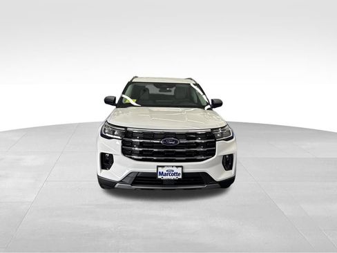 New 2026 Ford Explorer Active w/ Active Comfort Package AWD/4WD image 9