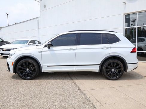 Used 2020 Volkswagen Tiguan SE R-Line w/ 3rd Row Seat Package AWD/4WD image 2