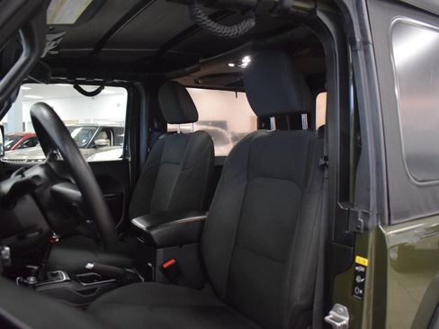 Used 2021 Jeep Wrangler Sport image 52