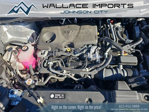 Used 2021 Toyota Sienna XLE image 16