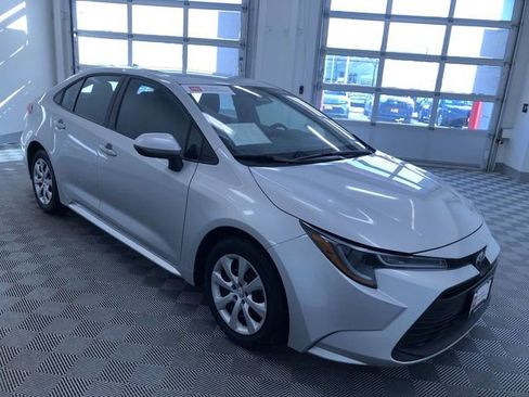 Certified 2025 Toyota Corolla LE image 34