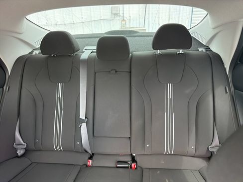 Used 2025 Hyundai Elantra SEL FWD image 19