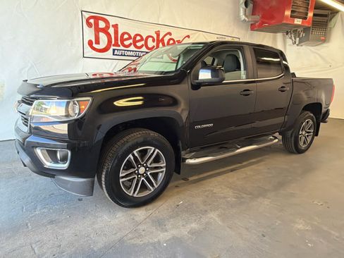 Used 2019 Chevrolet Colorado LT w/ LT Convenience Package RWD image 2