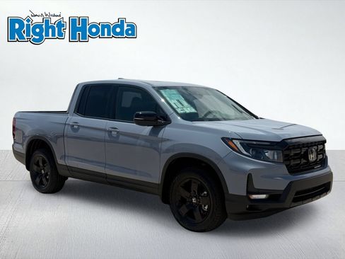 New 2026 Honda Ridgeline Black Edition image 9