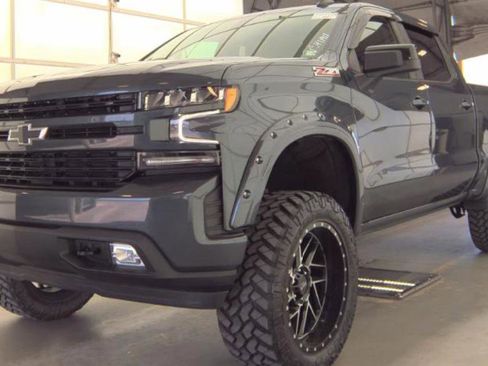 Used 2019 Chevrolet Silverado 1500 RST image 1