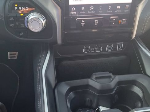 Used 2025 RAM 1500 Tungsten AWD/4WD image 18