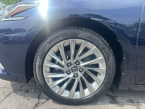 Used 2020 Lexus ES 350 w/ Accessory Package 2 FWD image 25