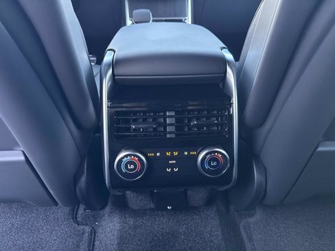 New 2026 Land Rover Range Rover SE image 17