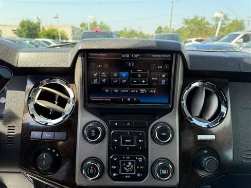 Used 2016 Ford F250 Platinum w/ FX4 Off-Road Package AWD/4WD image 37