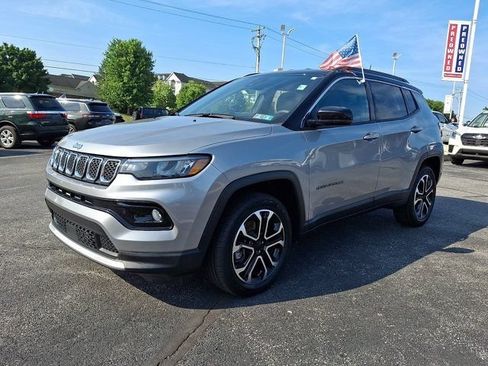 Certified 2023 Jeep Compass Limited AWD/4WD image 3