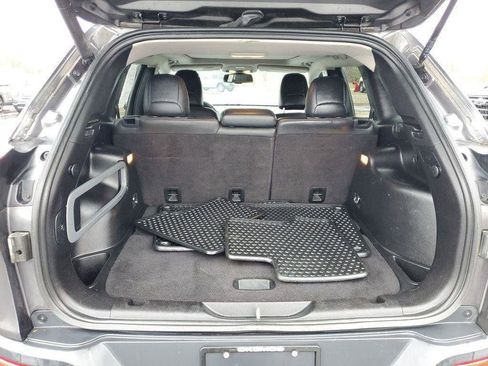 Used 2016 Jeep Cherokee Trailhawk w/ Comfort/Convenience Group image 30