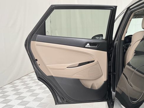 Used 2016 Hyundai Tucson Limited w/ Option Group 03 image 33