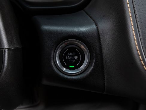 Used 2022 GMC Yukon XL AT4 w/ AT4 Premium Plus Package image 22