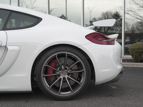 Used 2016 Porsche Cayman GT4 RWD image 10